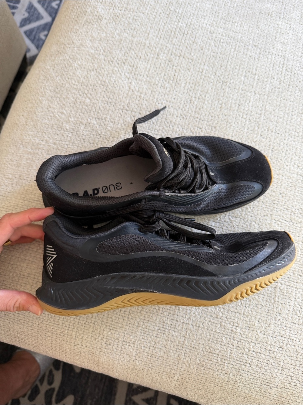 Black and Gum v1’s